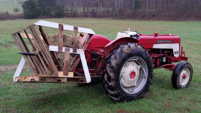 Revolutionary Invention Echo Portable Single Bale Hay Feeder On